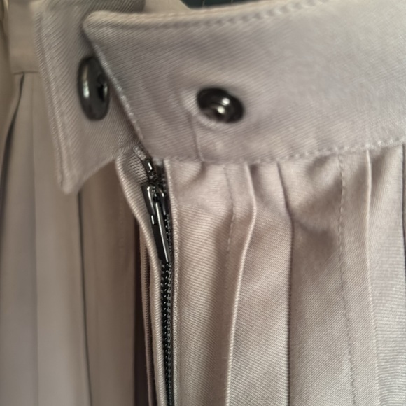 Tibi Oliver cotton pintuck skirt in moon grey, size 10, NWT $175 - Picture 4 of 9